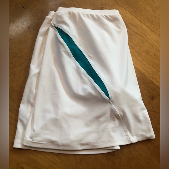 PRINCE Tennis Skirt/ Skort- White & Blue Teal- Medium - Picture 4 of 11